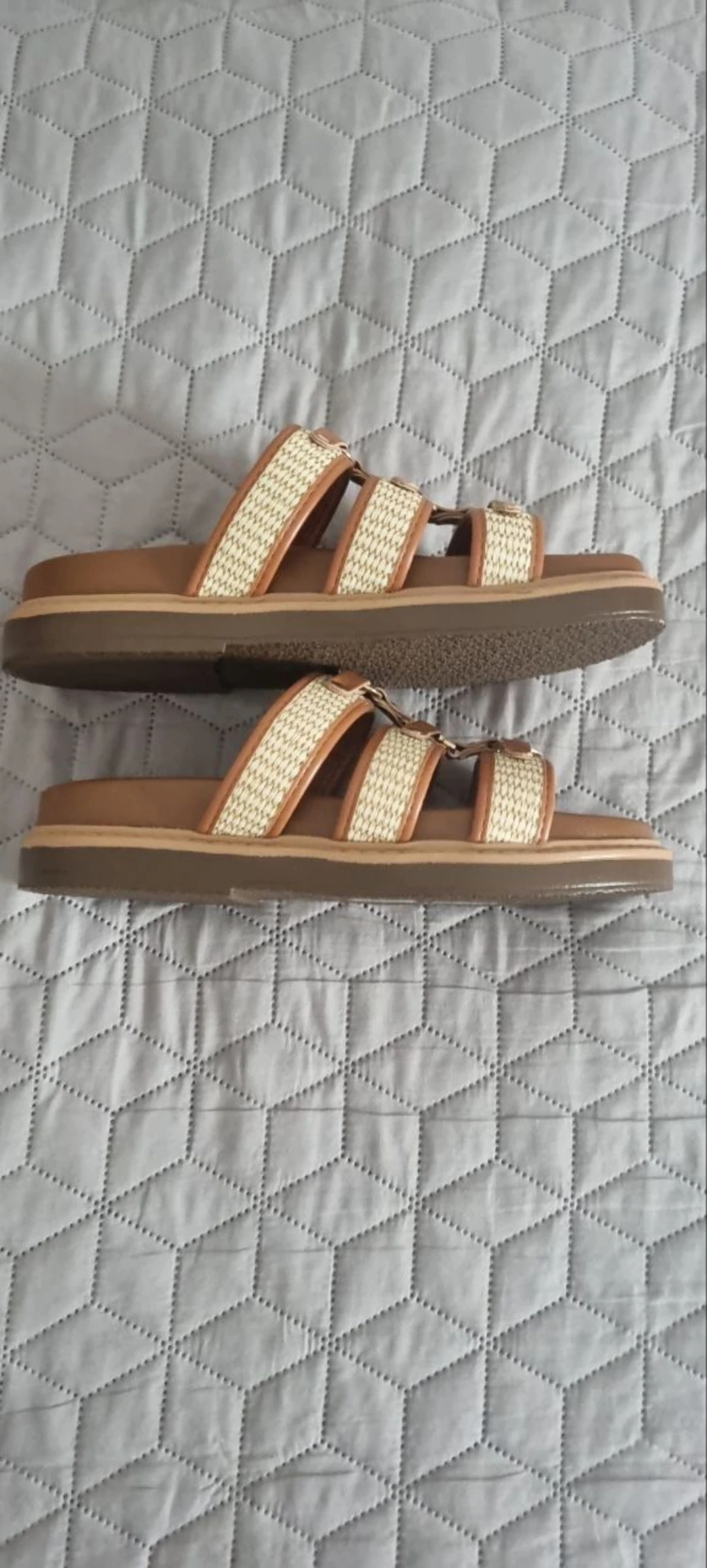 Sandalias / Pantuflas con triple correa estilo Celine elegantes talla 37 (como nuevas) – photo 4